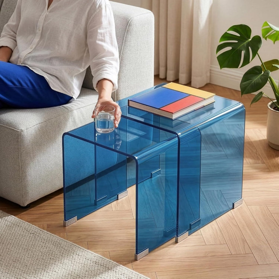 Arredo per soggiorno con vetro blu